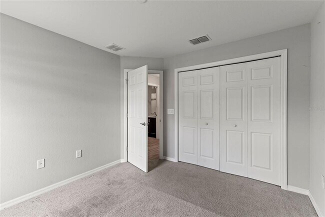 Building Photo - 961 Inverness Way