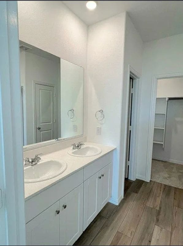 Building Photo - 1104 Longleaf Ln