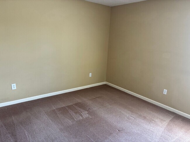 Building Photo - 112 Eagle Pt Lp