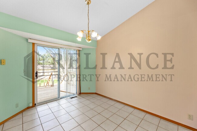 Building Photo - 8502 W Westlawn Cir