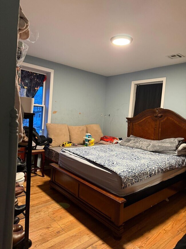 Building Photo - Beautiful 4 Bedroom House in Asbury Park!