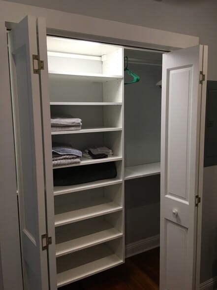 closet - 629 Saint Peter St