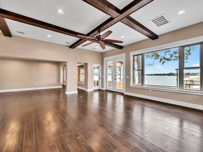 Building Photo - Waterfront Home in Niceville on the Bay wi...