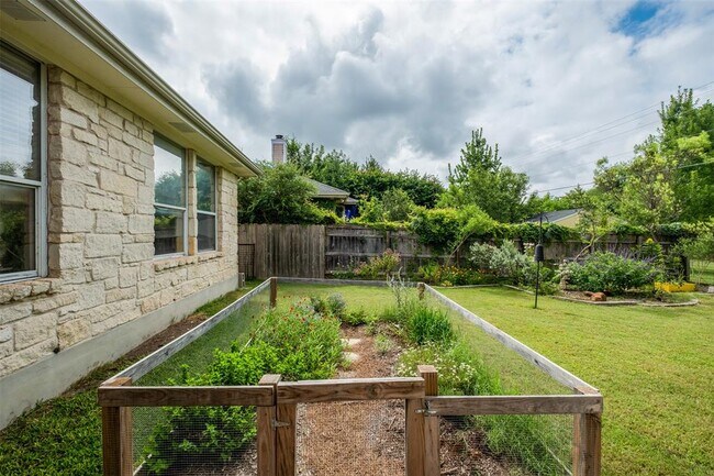 Building Photo - 16853 Tortoise St