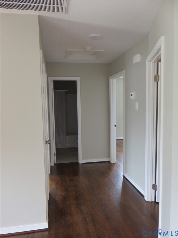 Building Photo - 213 North Juniper Ave