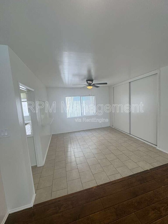 Building Photo - 11939 Albers St