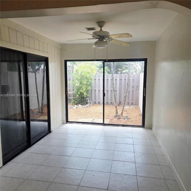 Building Photo - 7412 SW 105th Pl