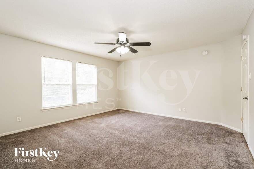 Building Photo - 2732 Redland Ln