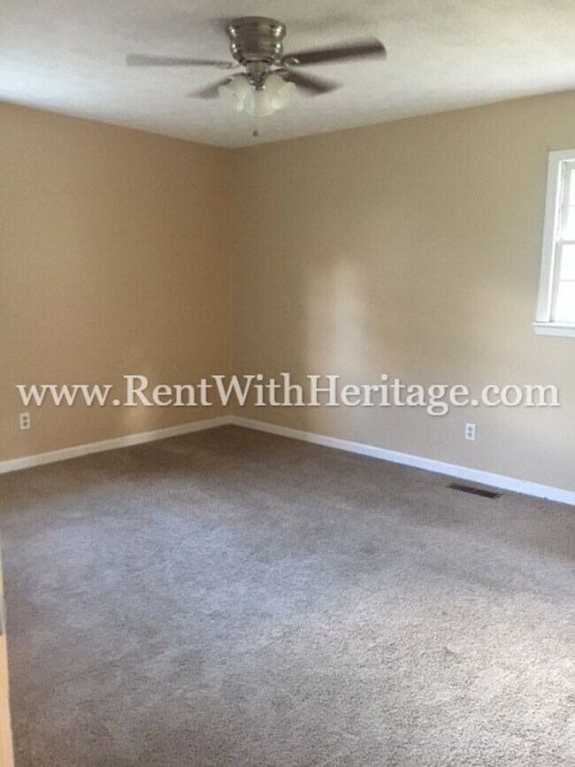 Building Photo - 5407 Wilder Dr