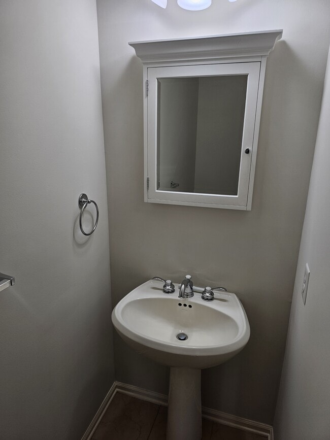 Building Photo - 74 Bertrand Island Rd