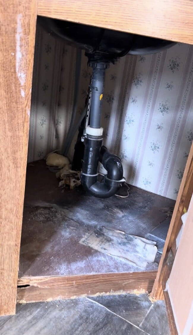 Building Photo - Handyman Special – Land + Home (Rent-to-Own)