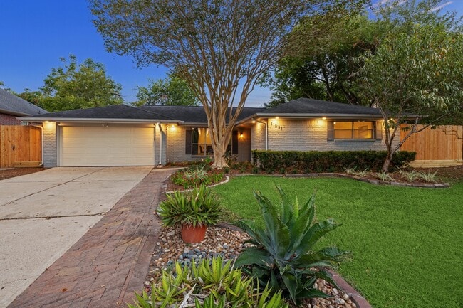 Primary Photo - 11531 Gaymoor Dr