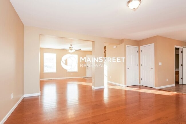 Building Photo - 4 Bedroom Pet-Friendly Home in Festus, MO ...