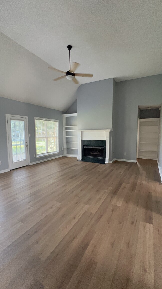 Building Photo - 9241 Speerberry Ln