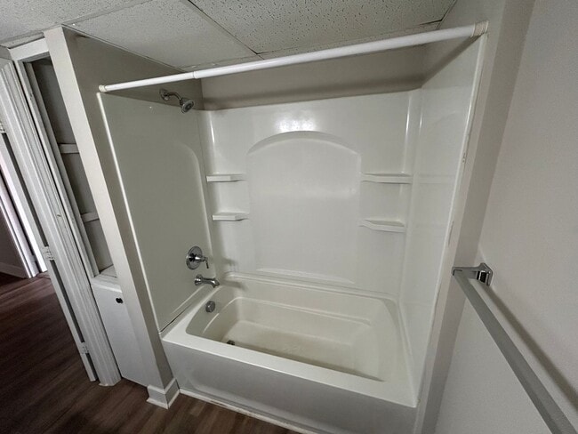 Building Photo - 306 Crawford Ct