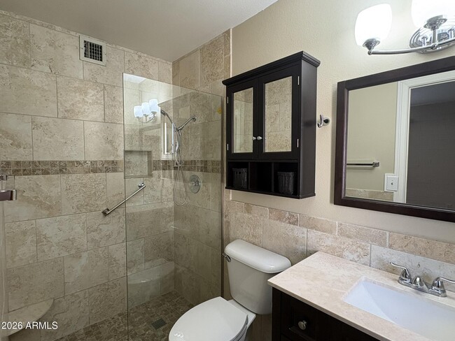 Building Photo - 11418 N 109th Ave