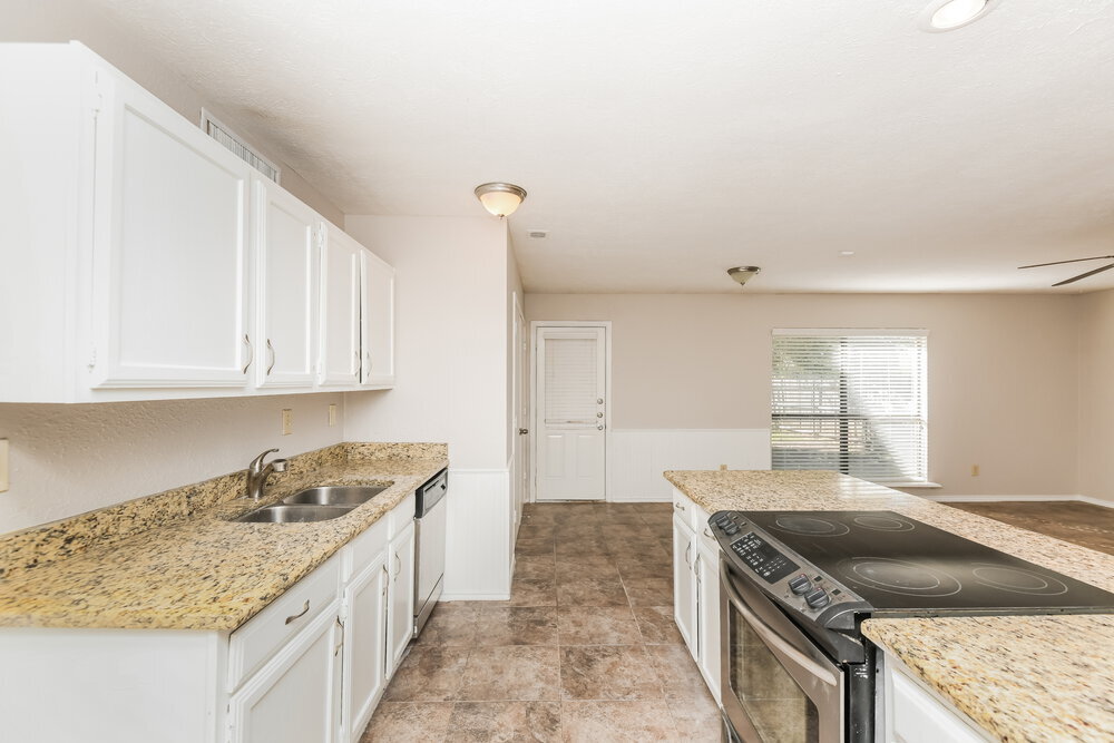 Building Photo - 6317 Sunset Rd