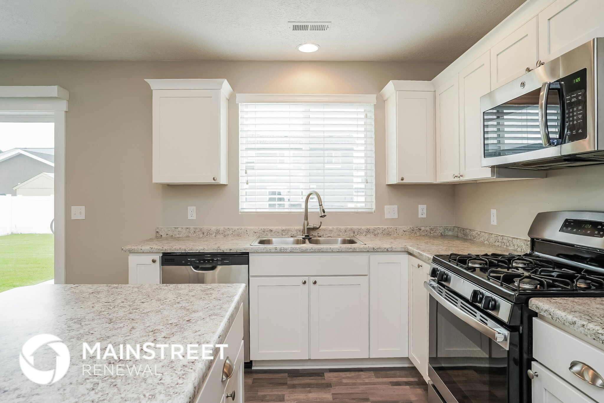 Building Photo - 3562 Bridgeview Ln