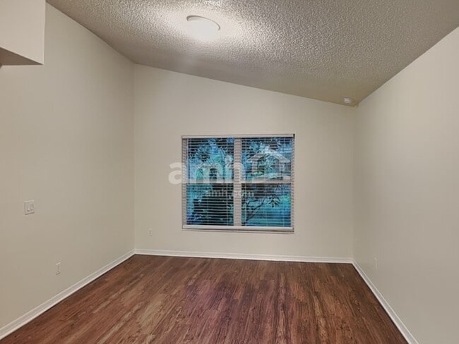 Building Photo - 12636 Enclave Dr