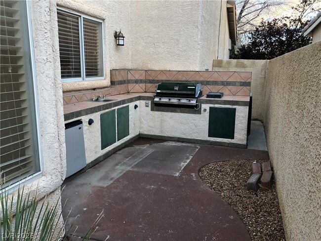 Building Photo - 9724 Sandmist Ave