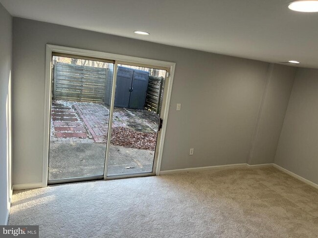 Building Photo - 15019 Ashdale Cir