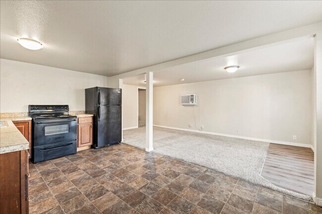 Building Photo - Private Boise Bench Studio Home