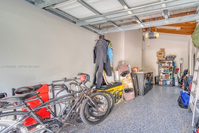 Building Photo - 1940 SW 32nd Pl