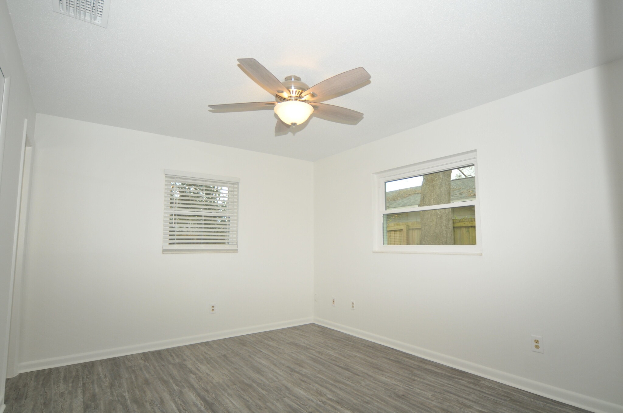 Building Photo - 2038 Ponderosa Ave