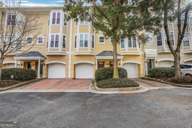 Building Photo - 375 Highland Ave NE