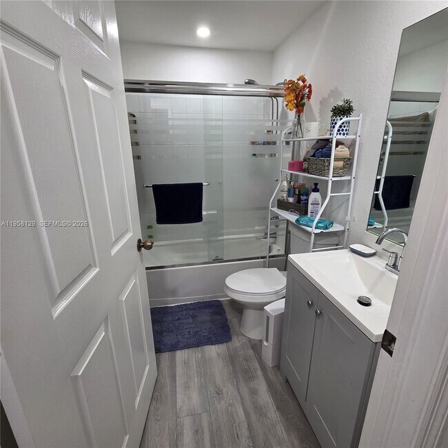 Building Photo - 6940 NW 179th St