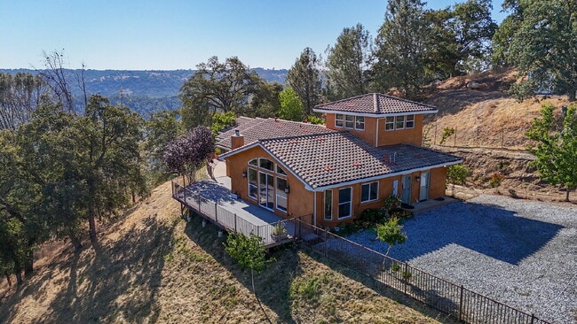 Building Photo - Luxury Hilltop Rental Retreat Overlooking the Cosumnes River Canyon