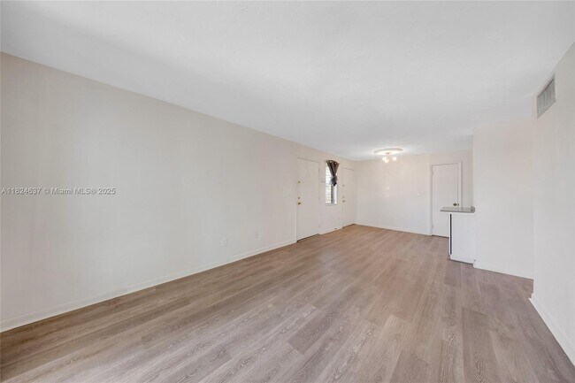 Building Photo - 8701 SW 141st St