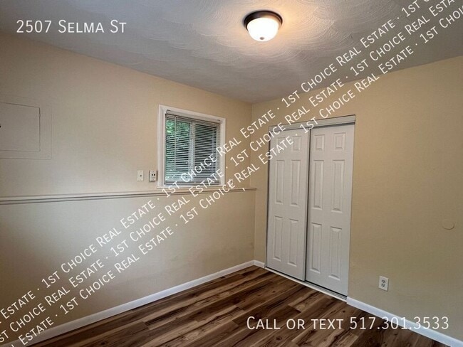 Building Photo - 2507 Selma St