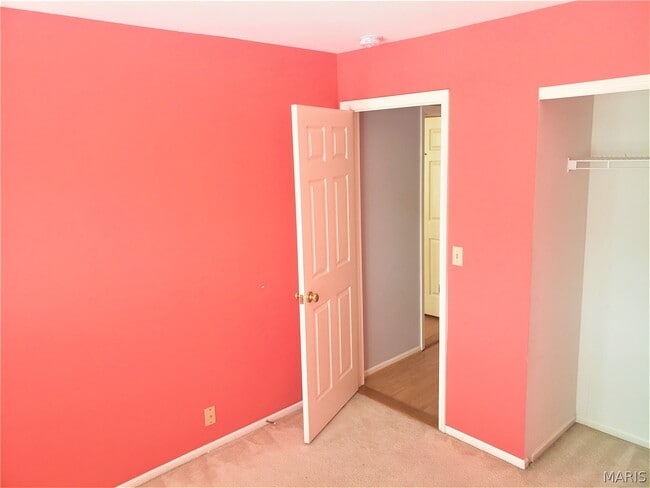 Building Photo - 16707 Hickory Meadows Ct