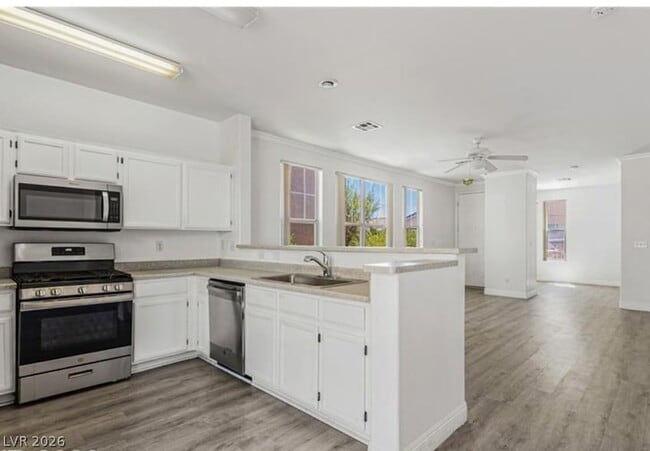 Building Photo - 2520 Bottle Palm Ct