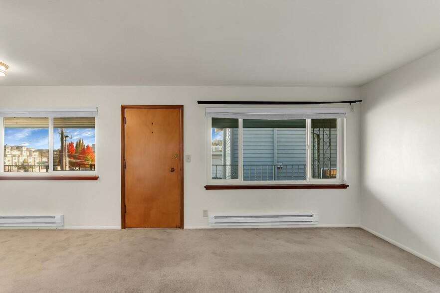 Living Room - Birch Tree Apartments