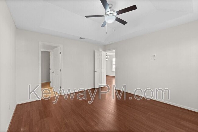 Building Photo - 189 Satomi Way