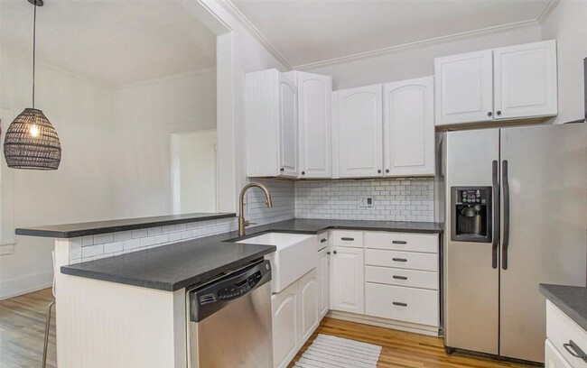 Building Photo - Adorable 2BR House for Rent!
