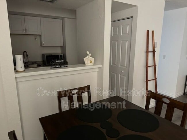 Building Photo - 4620 Reka Dr
