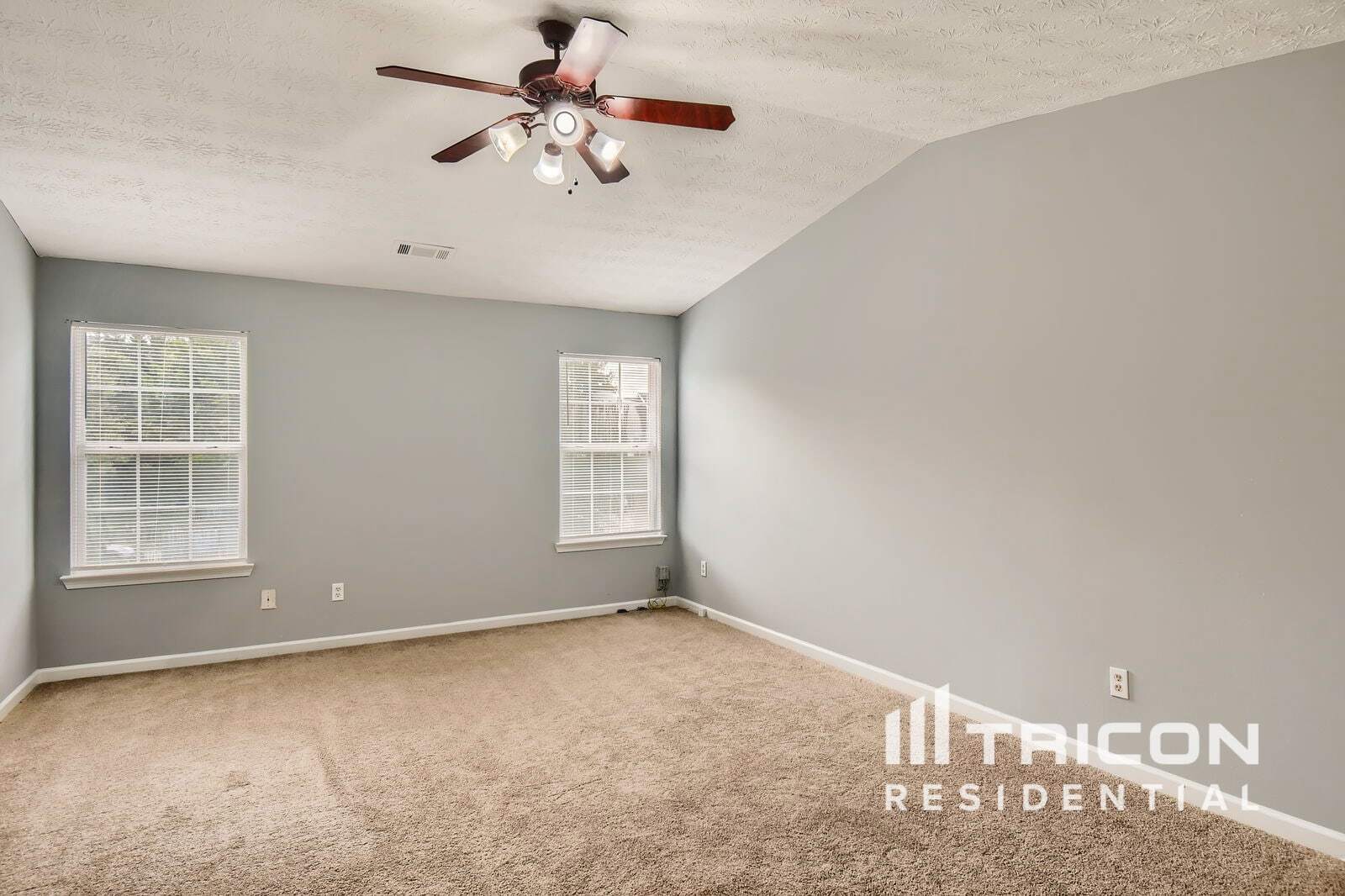 Building Photo - 1740 Formosa Ln