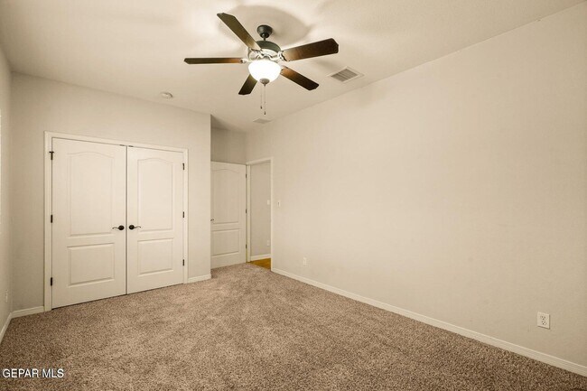 Building Photo - 14117 Rainbow Point Dr