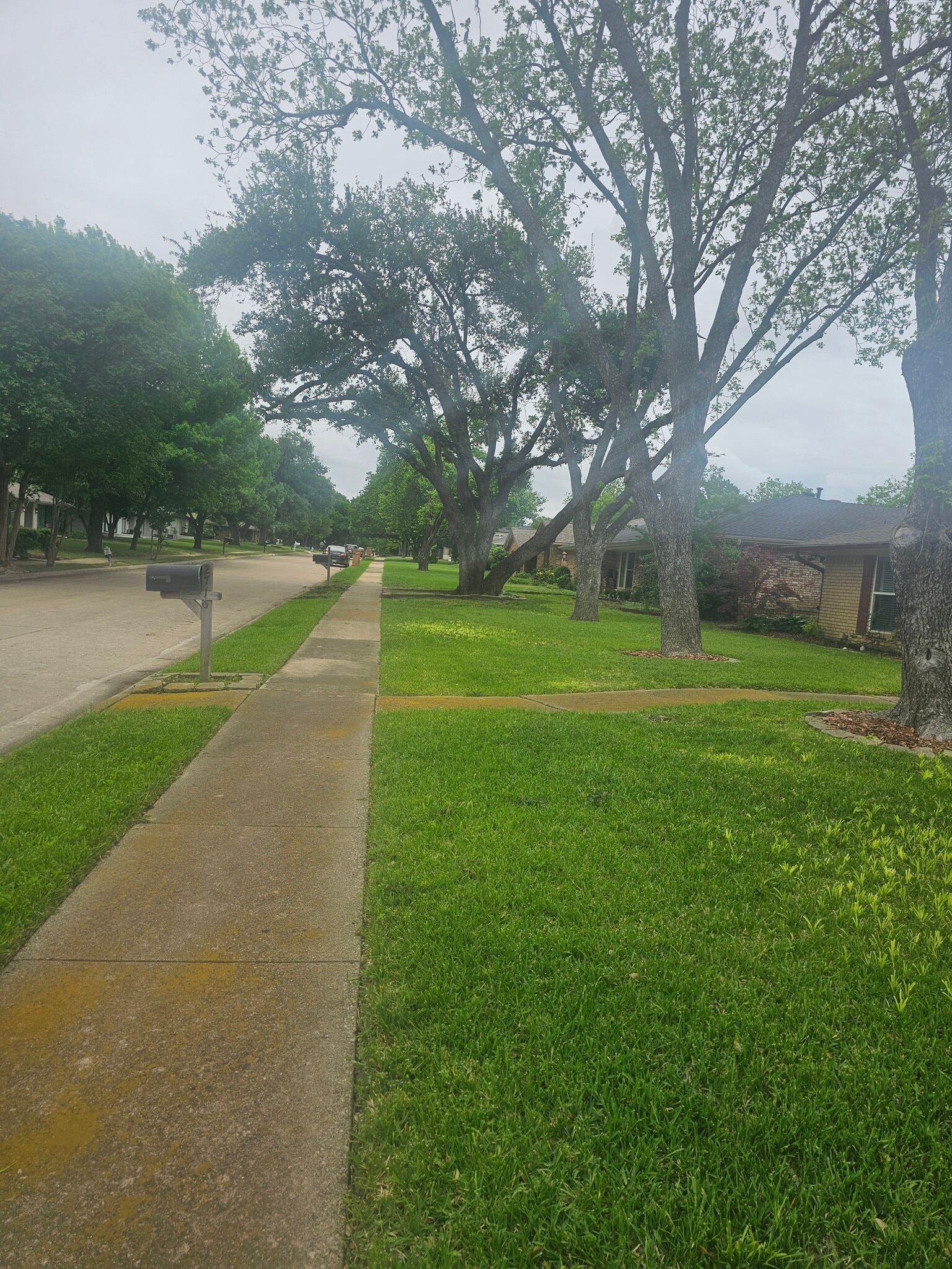 Building Photo - 2720 Westridge Dr
