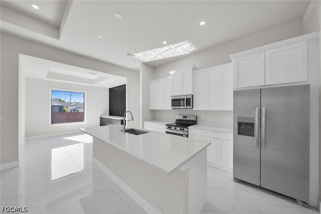 Building Photo - 2913 14th St W
