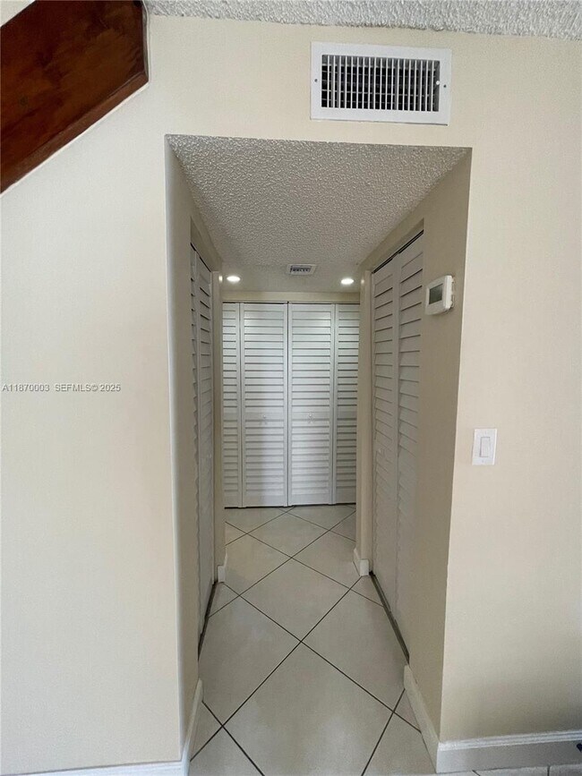 Building Photo - 1301 SW 124th Ct