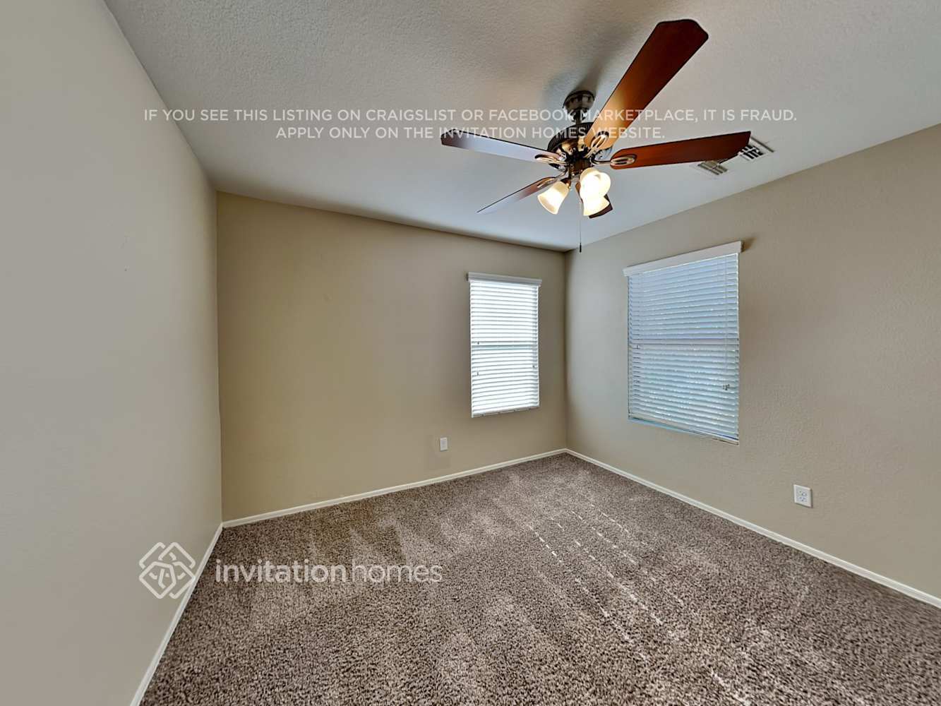 Building Photo - 207 E Valley View Dr