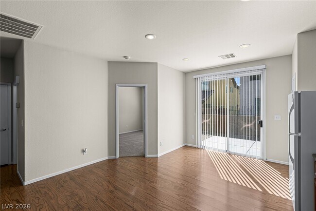 Building Photo - 719 Quayside Ct