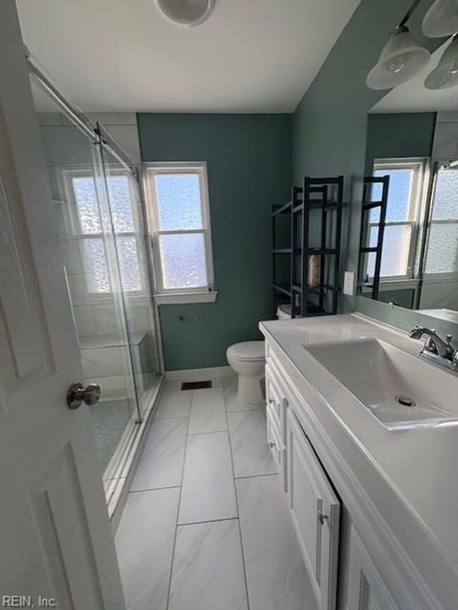 Building Photo - For Rent Salem Villages