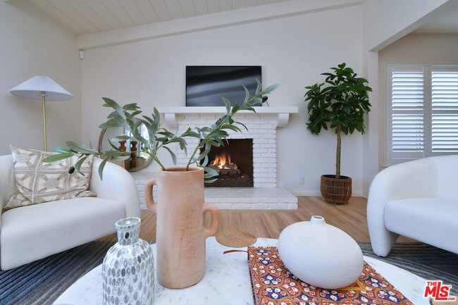 Building Photo - 12614 Morrison St