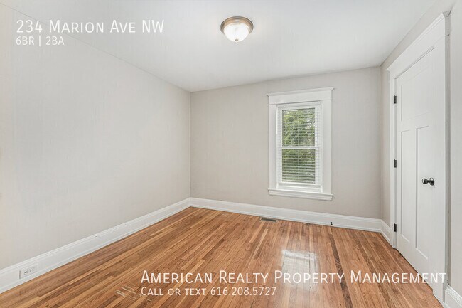 Building Photo - 234 Marion Ave NW