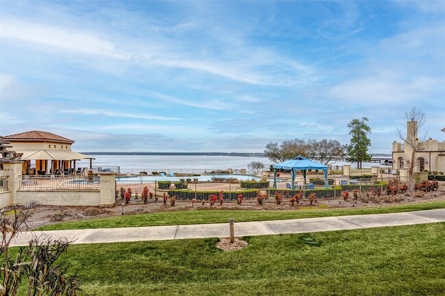 Building Photo - 17040 W Farm To Market 1097